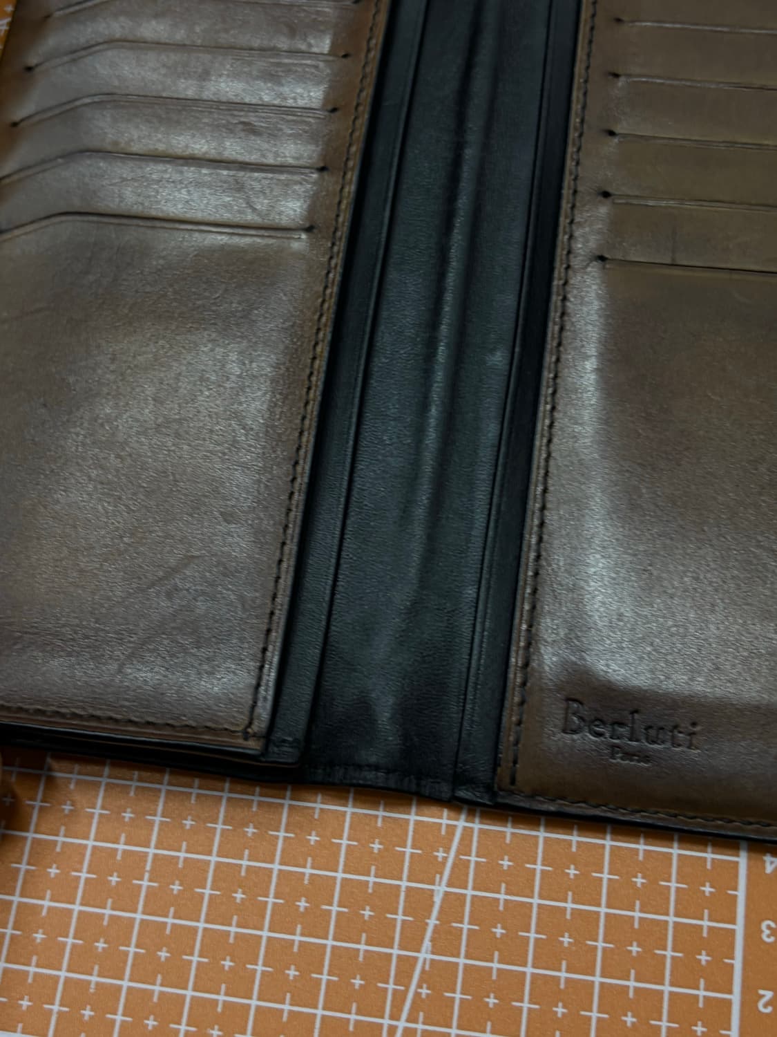 벨루티 장지갑 풀박스 상품이미지2