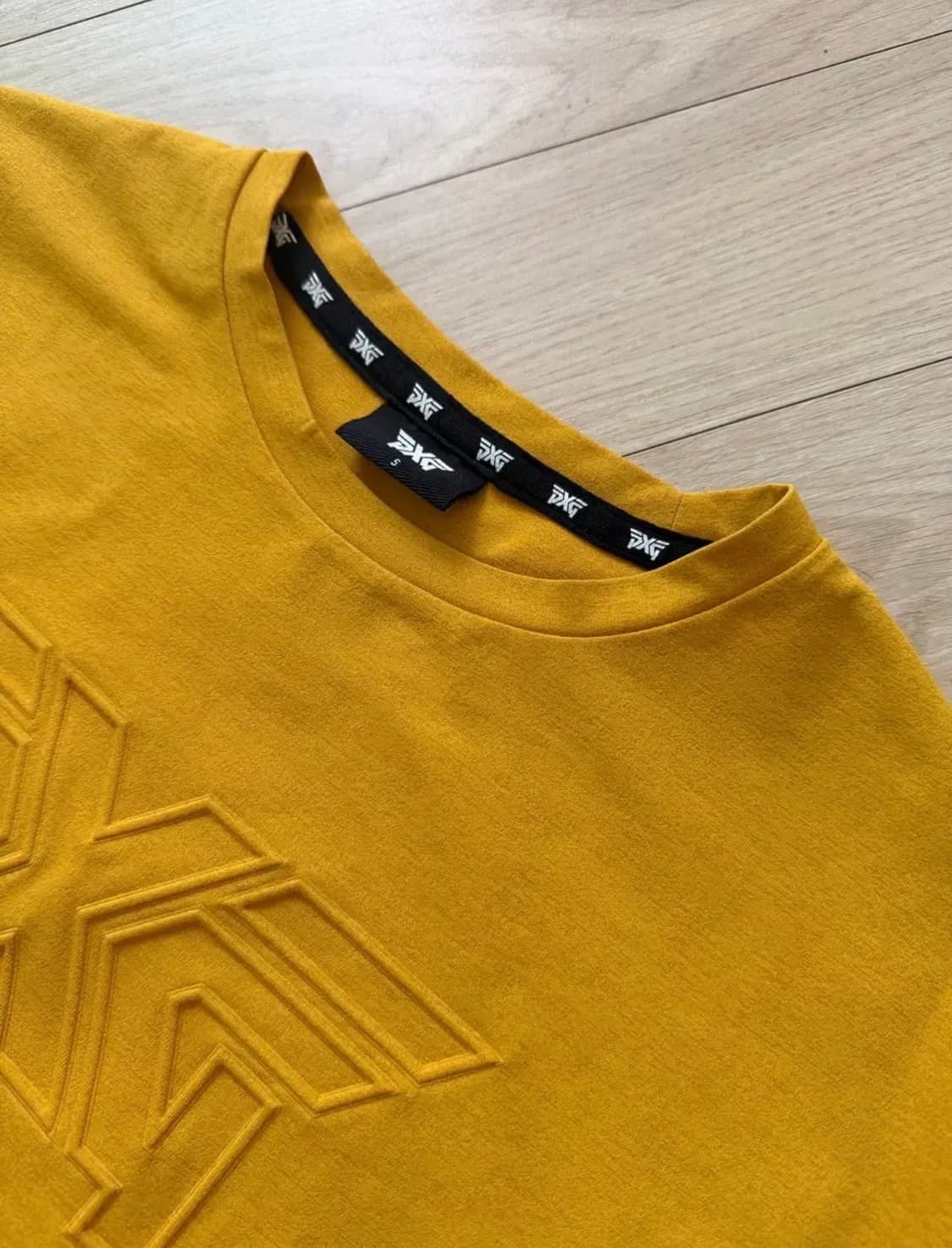 PXG 머스타드 반팔 티셔츠 상품이미지1