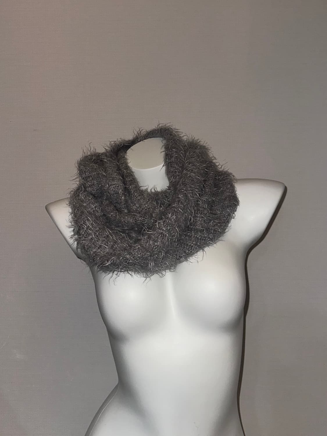 빈티지 그레이 퍼니트 넥 워머 상품이미지4