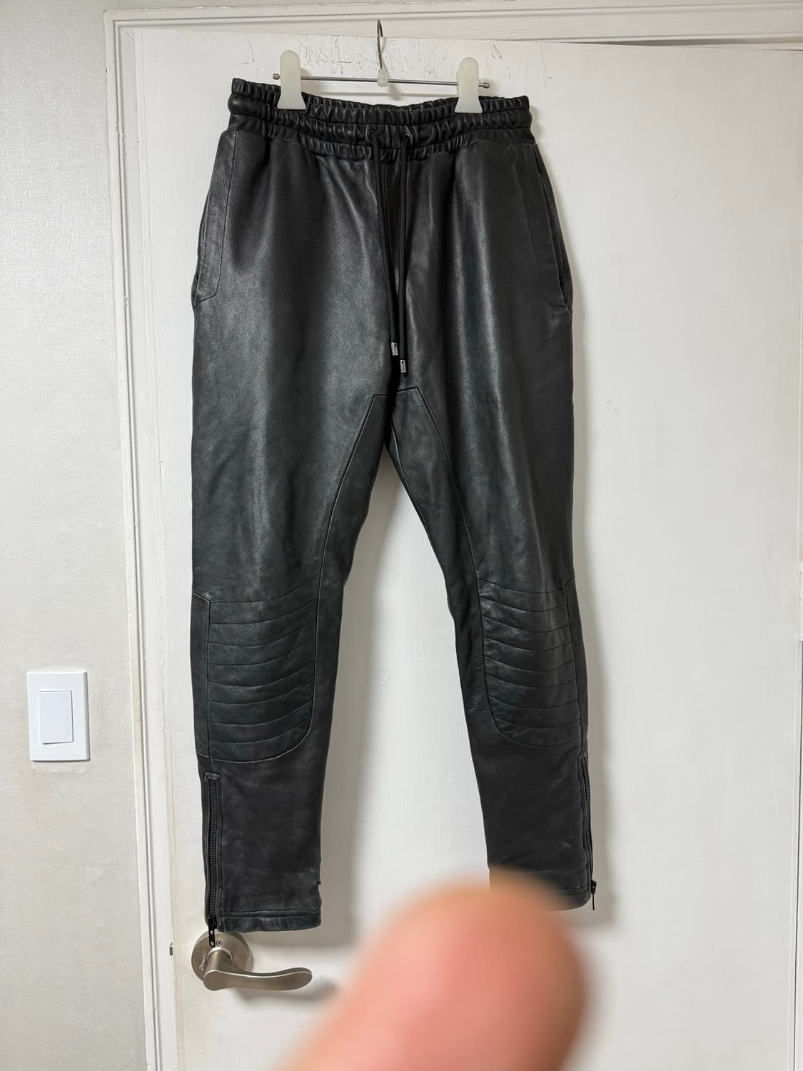 ADYN 양가죽 조거팬츠  상품이미지2