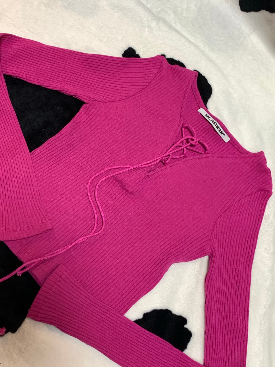 블랙업 핑크 니트 상품이미지1