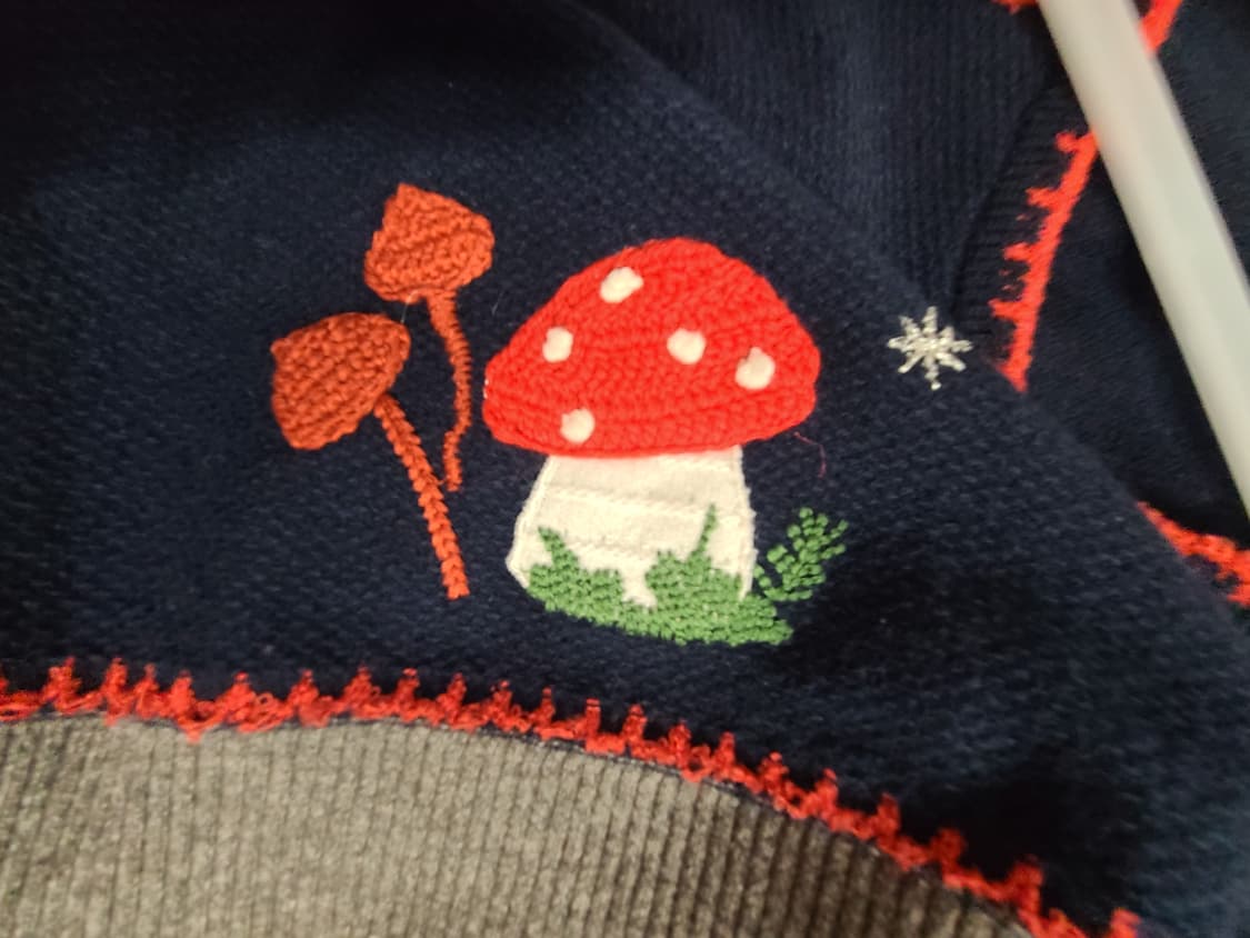 베네통 니트 조끼 버섯 자수 상품이미지8