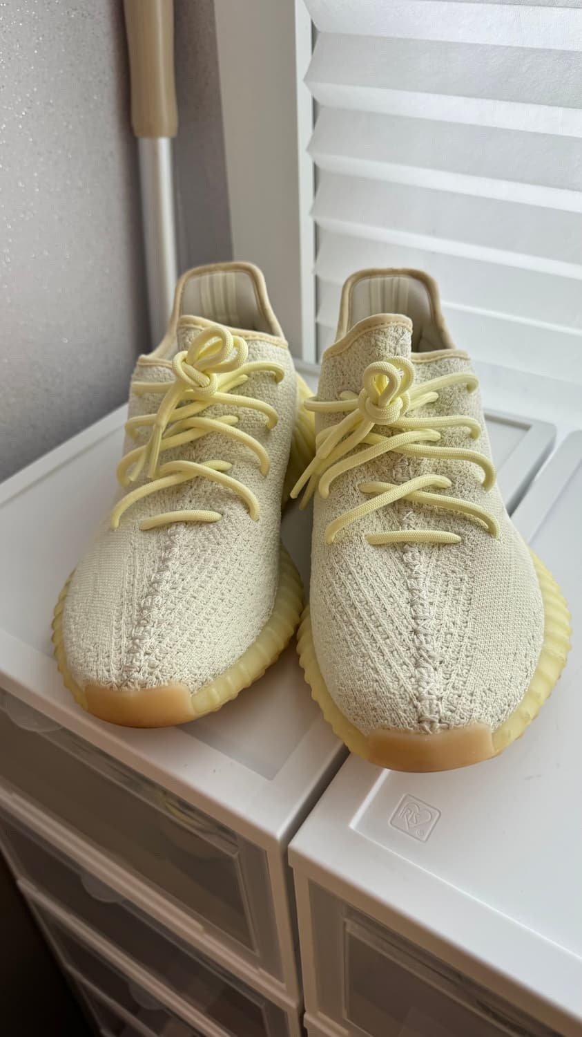 (US 8) 아디다스 이지 부스트 350 V2 버터 상품이미지1