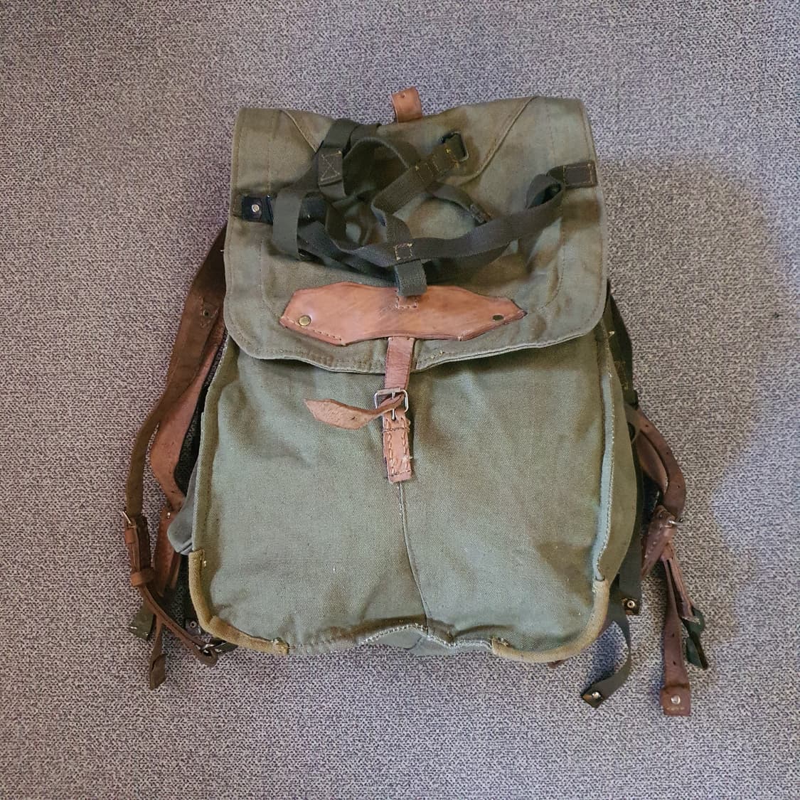 70s 루마니아군용 배낭 상품이미지1