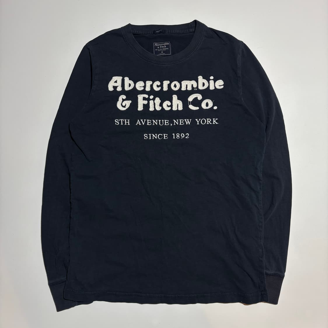 아베크롬비 네이비 빈티지 로고 맨투맨 상품이미지1
