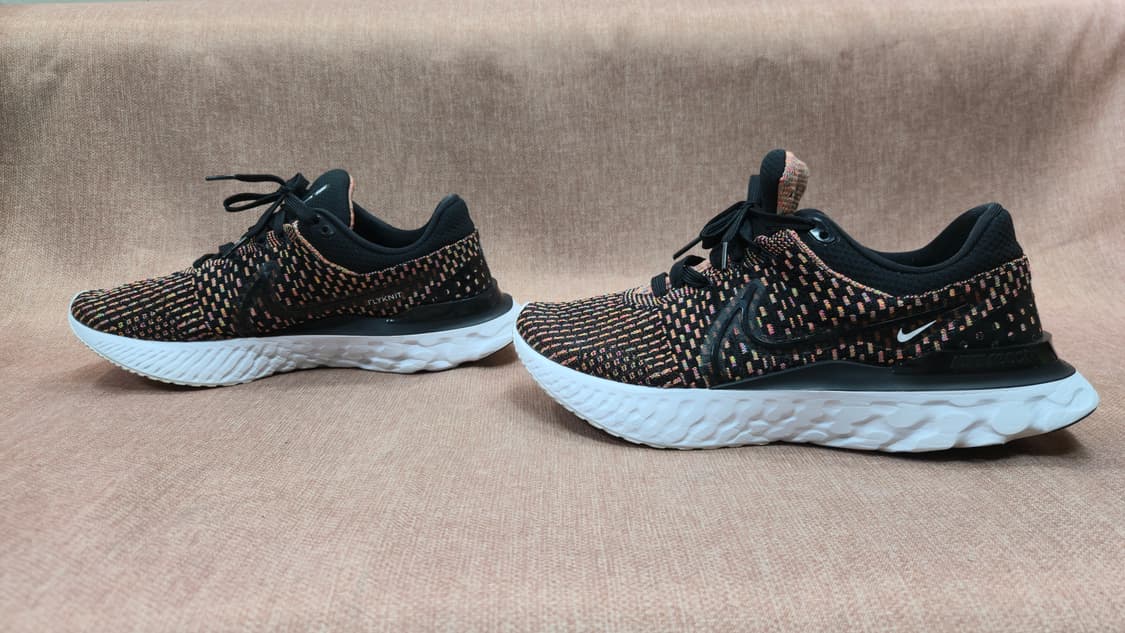 나이키 270mm-  리액트 인피니티 런 플라이니트3 남성 런닝화 상품이미지4