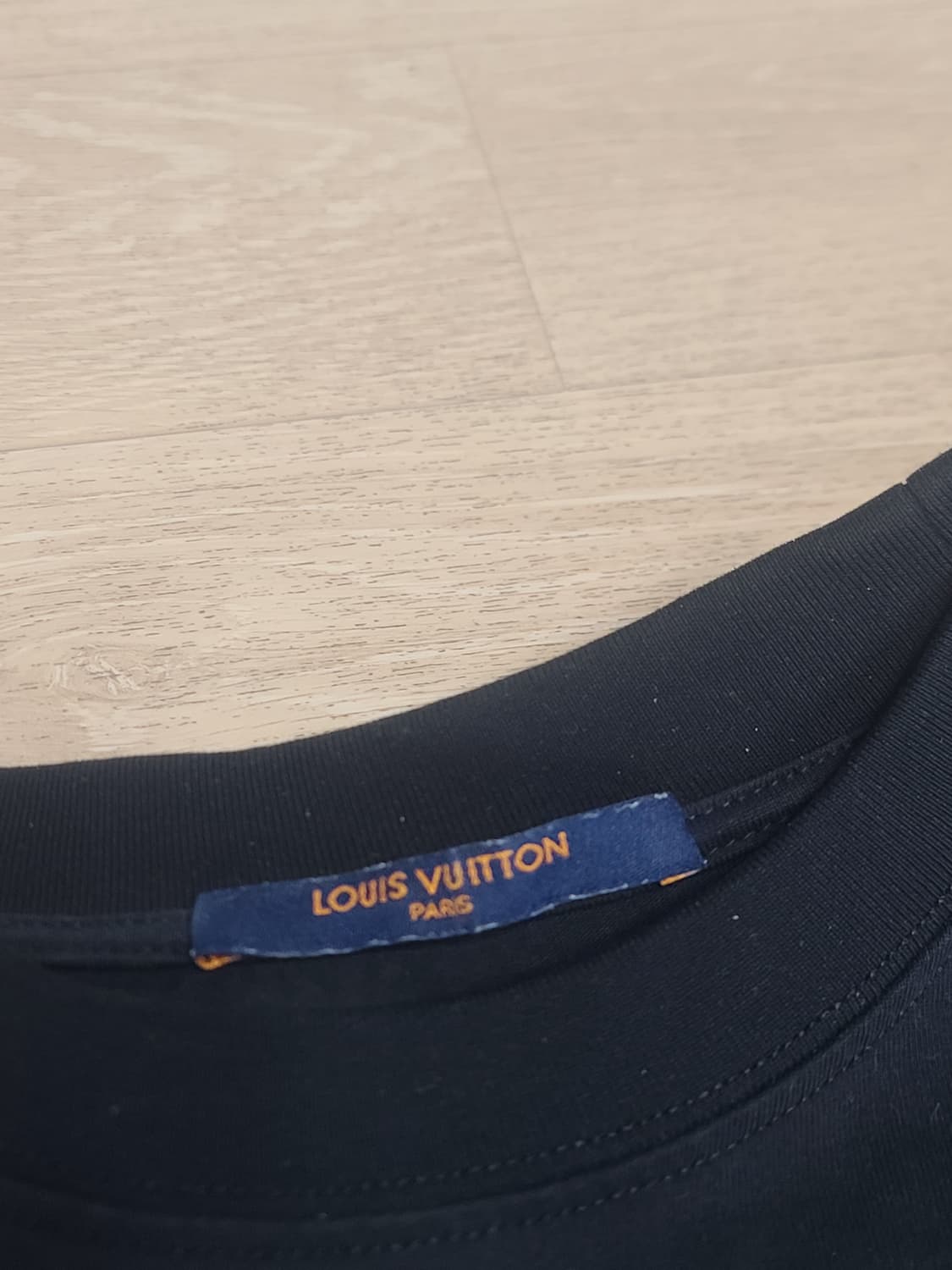 루이비통 그라디언트 반팔 M 상품이미지3
