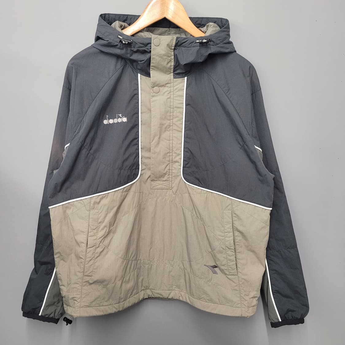 diadora 디아도라 윈터 피트크루 컬러블랙 패딩 아노락 상품이미지1