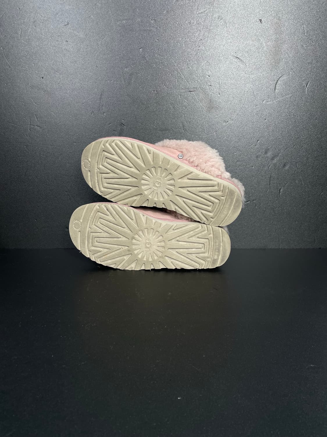 [250] UGG 미국어그 클래식 슬리퍼 상품이미지9