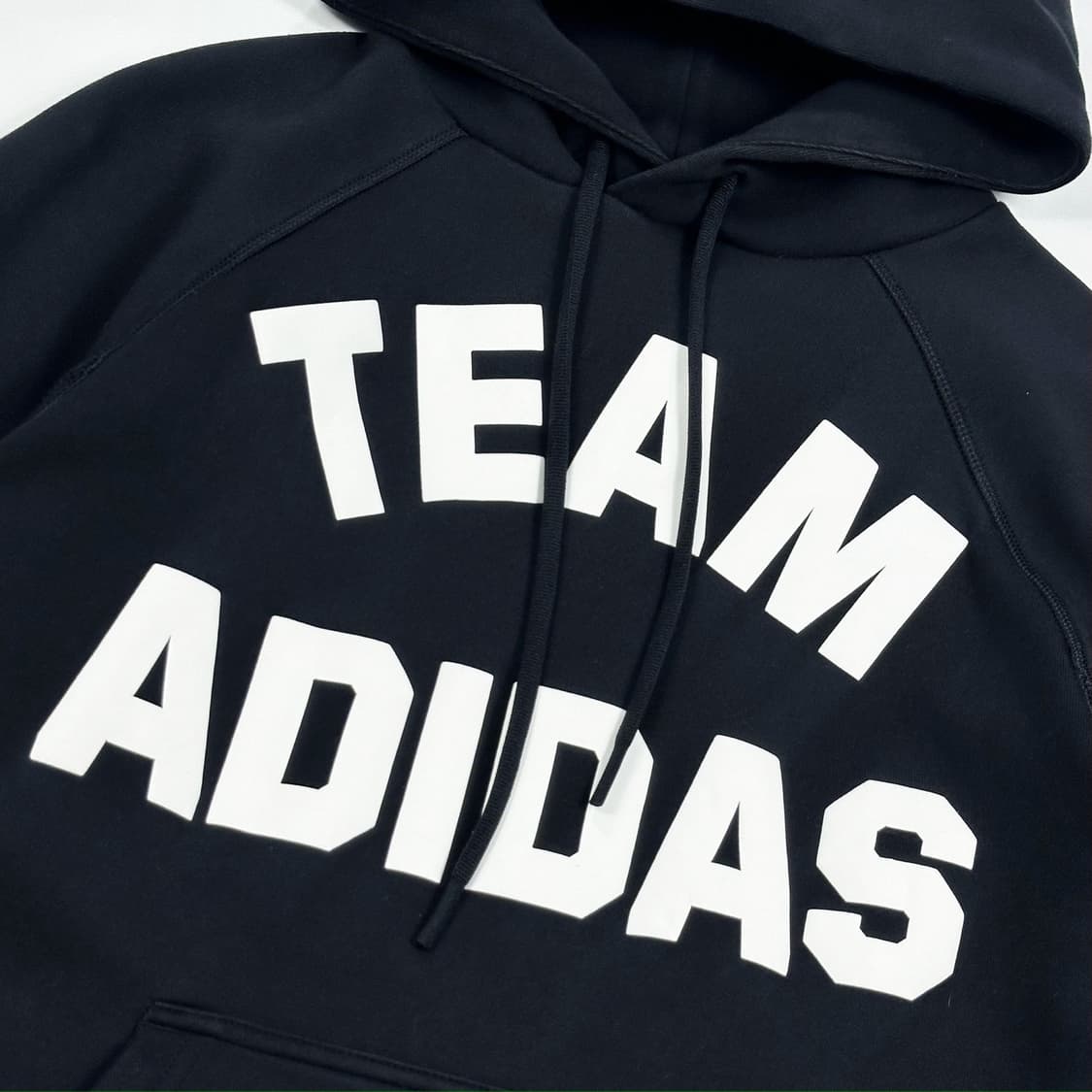 아디다스 오리지널 이니셜 로고 블랙 후드티 (M) 상품이미지3