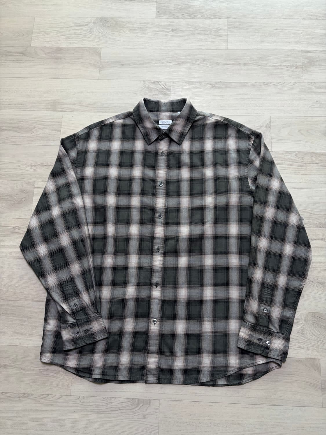 우드비 옴브레 체크 셔츠 2사이즈 판매 상품이미지1