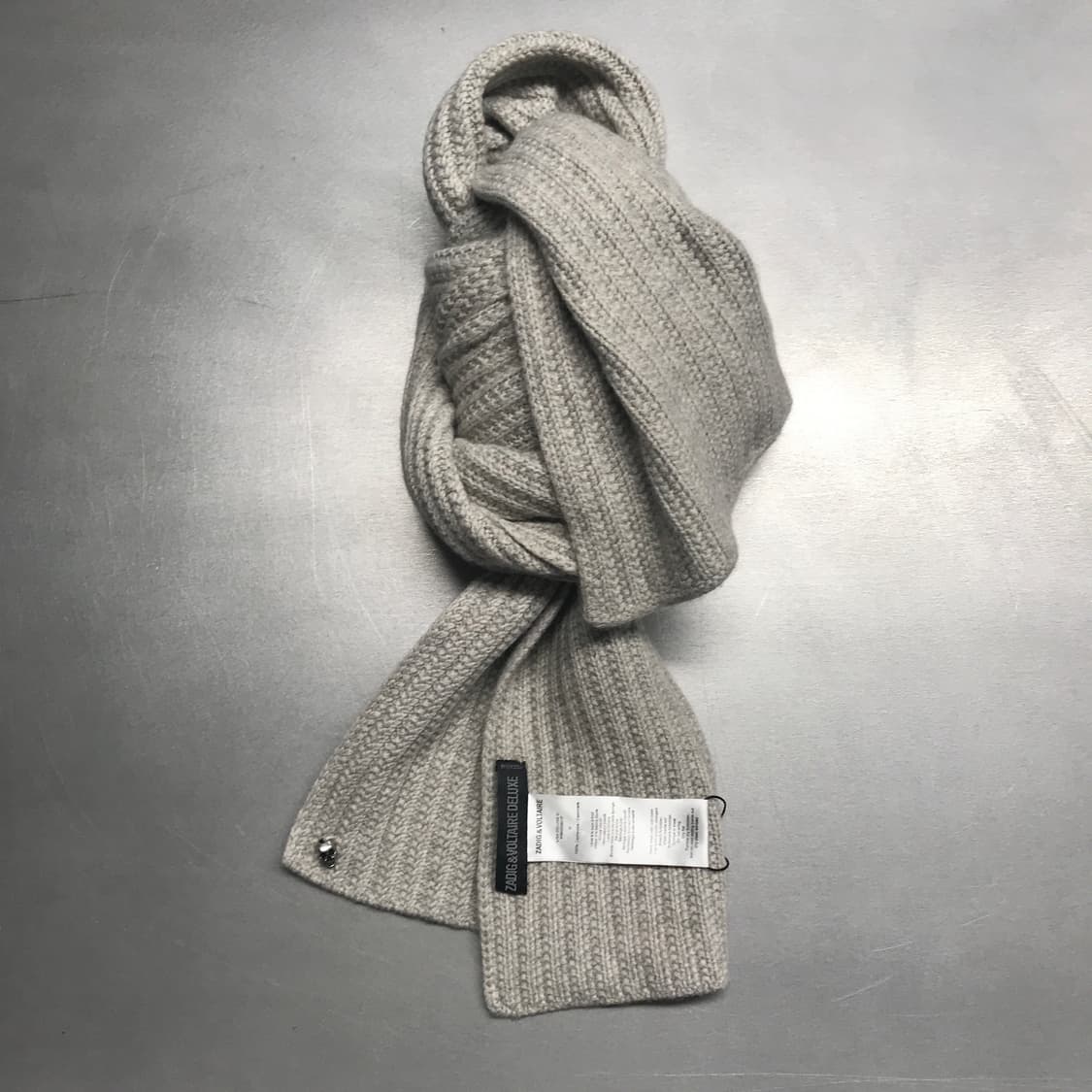 쟈딕앤볼테르 캐시미어 머플러 상품이미지1