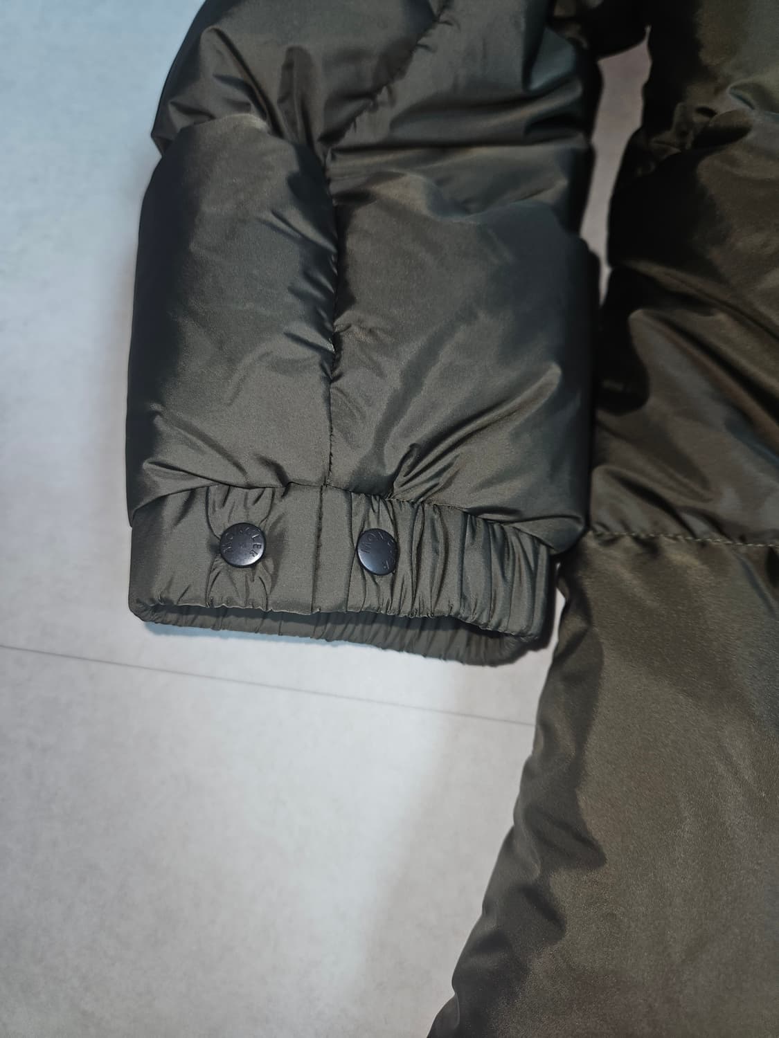 몽클레어 알라곤 미들롱패딩 상품이미지7