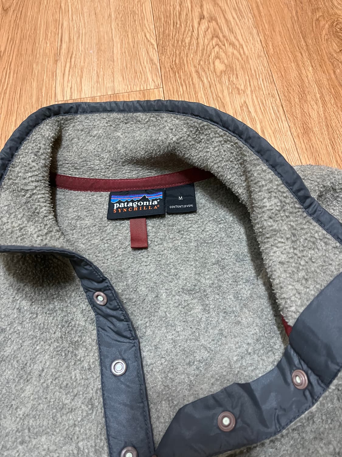 올드 파타고니아 신칠라 a급 컨디션 플리스 아노락 m- 100

 상품이미지3