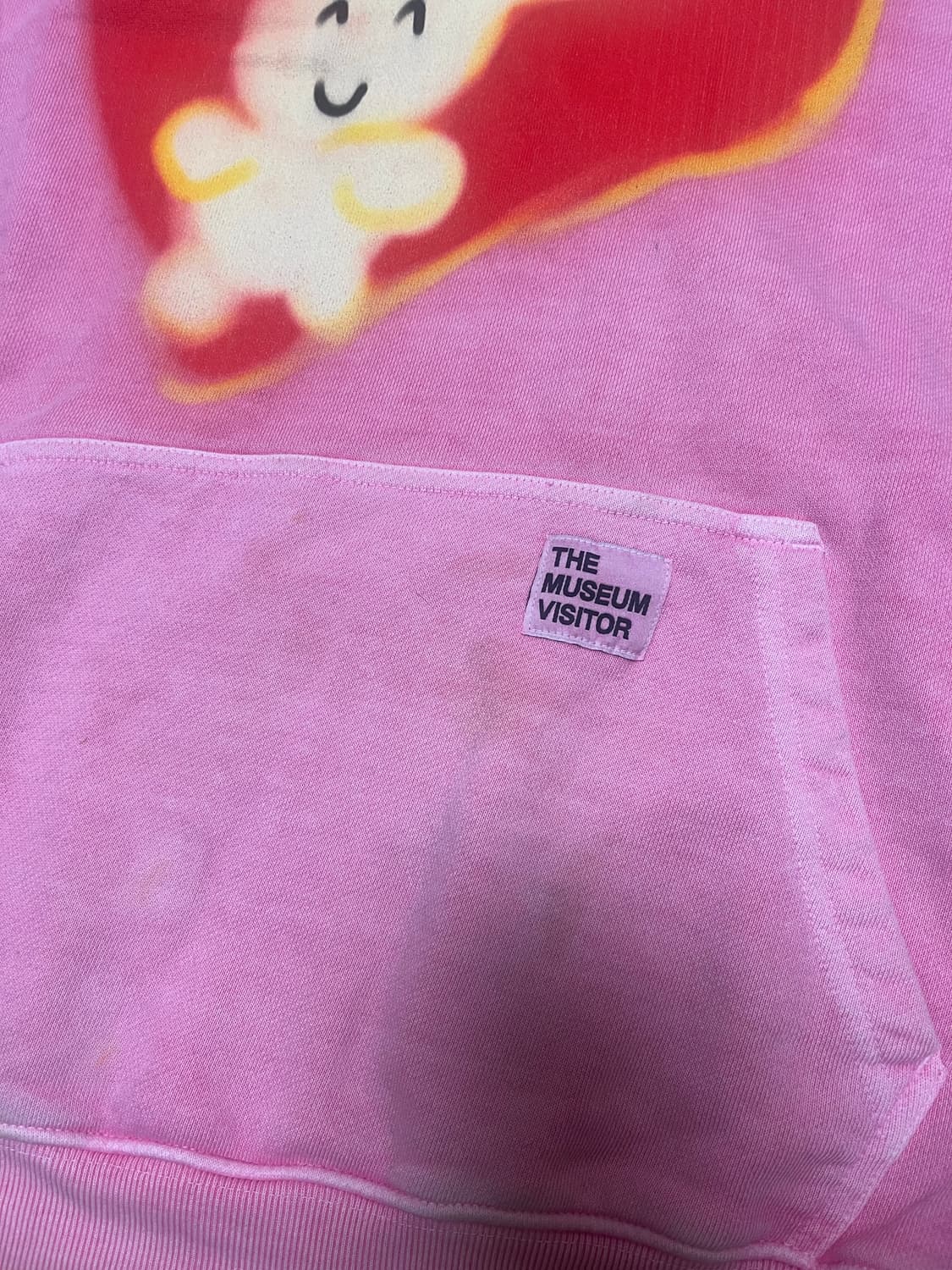 더뮤지엄비지터 후드티 핑크색  상품이미지3