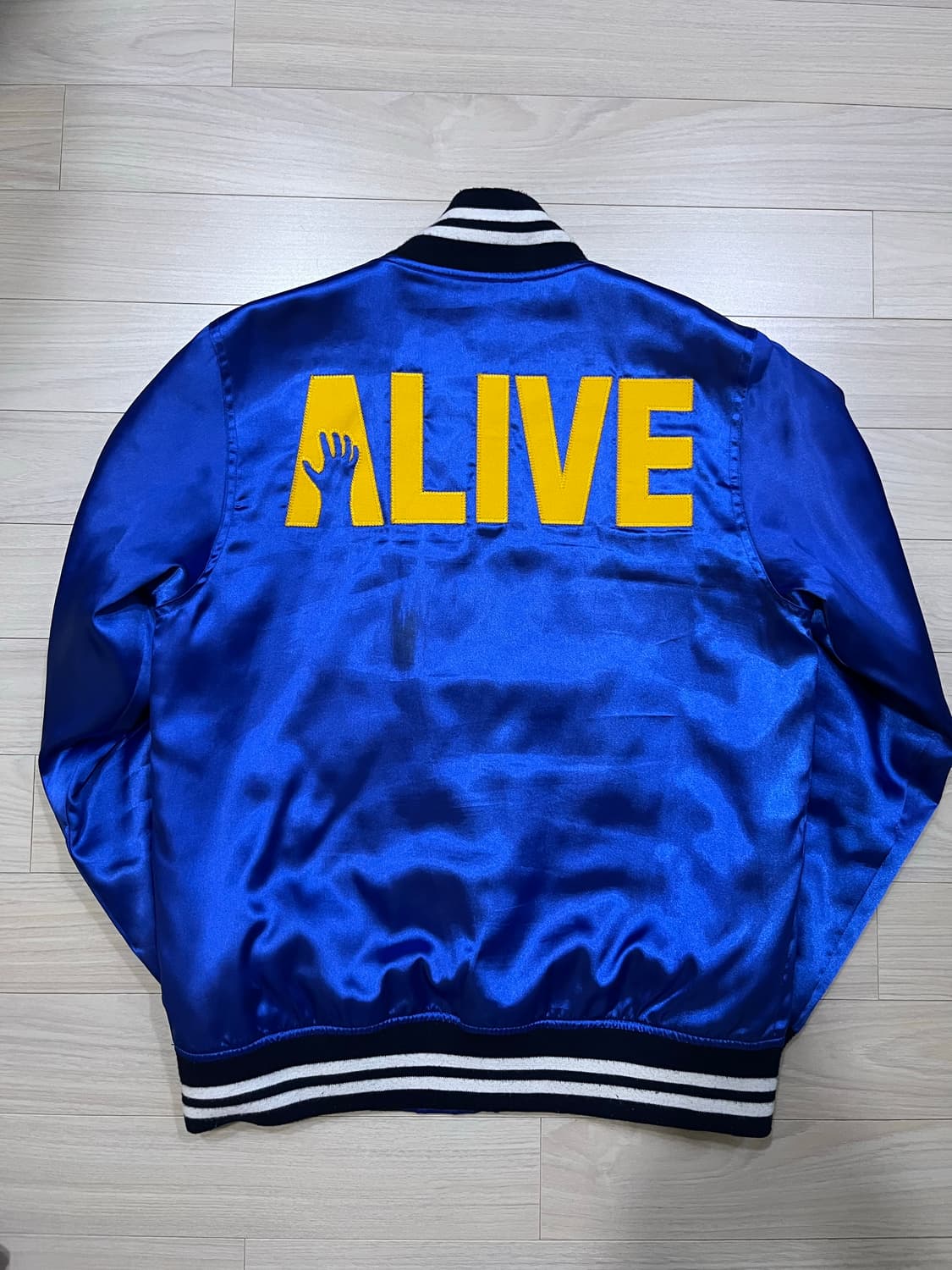 베리드얼라이브 새틴자켓 M 상품이미지4