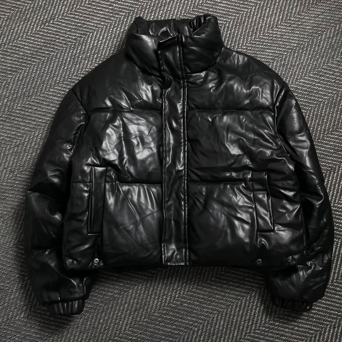 빈티지 우먼스 블랙 비건 레더 패딩 점퍼y 4526 상품이미지2