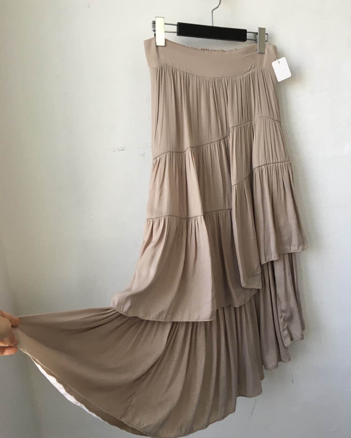 Unbalanced layer long skirt 상품이미지3