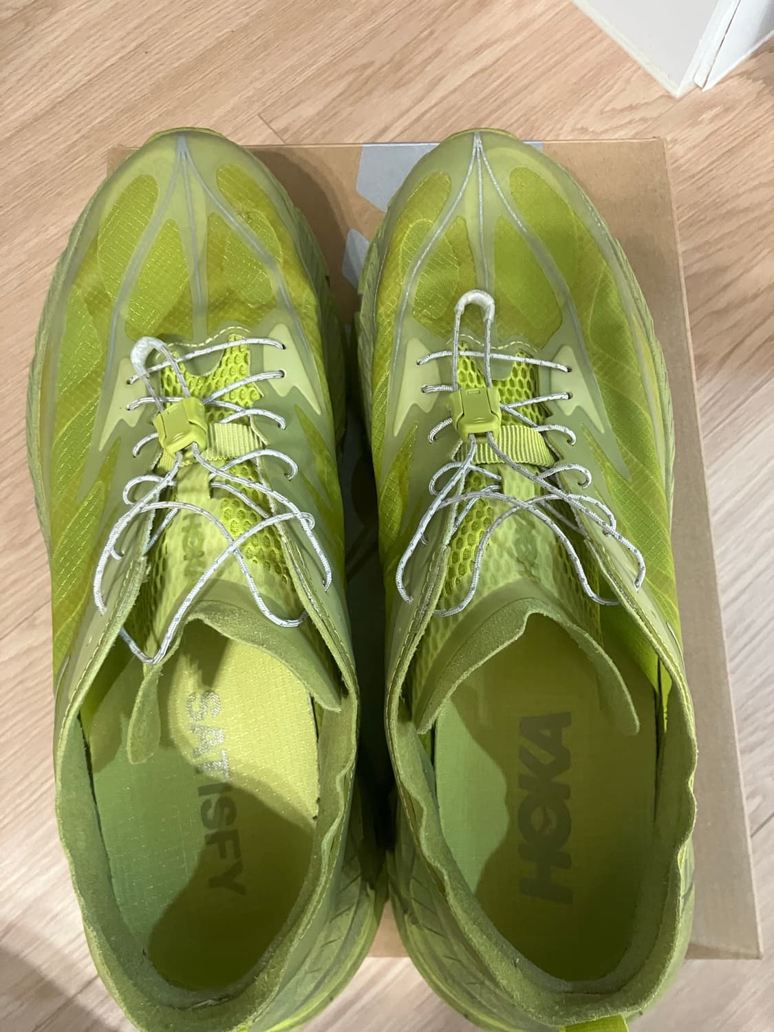 [290] satisfy hoka 새티스파이 호카 라임 상품이미지4