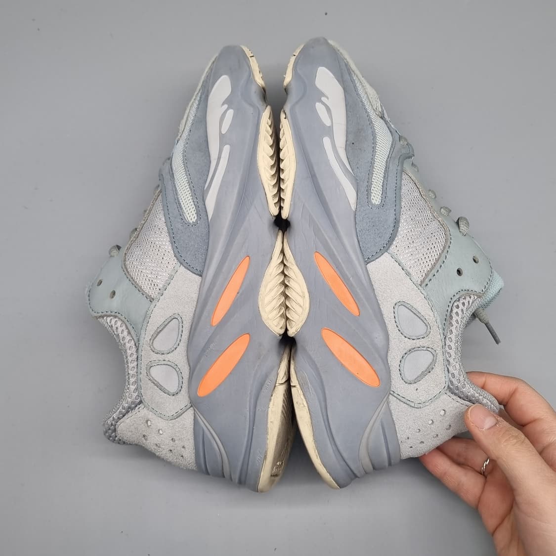 아디다스 이지부스트700 남성운동화260 상품이미지5