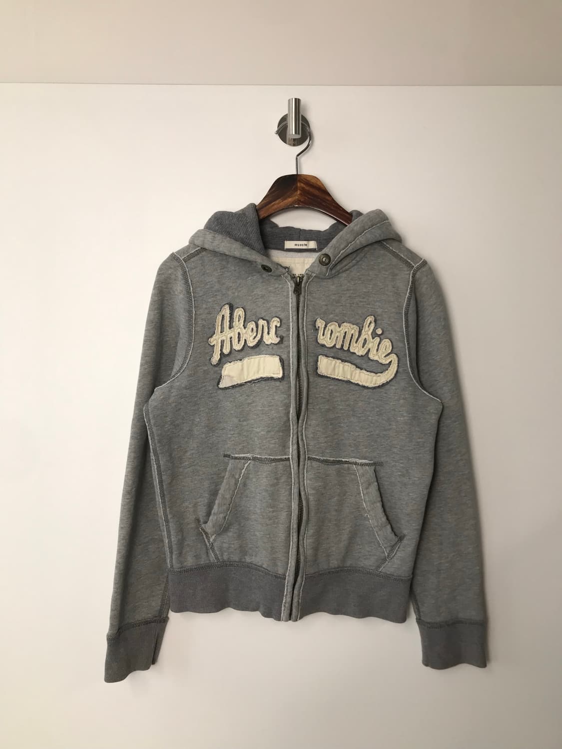 아베크롬비 y2k 와투케 그레이 후드집업 상품이미지2