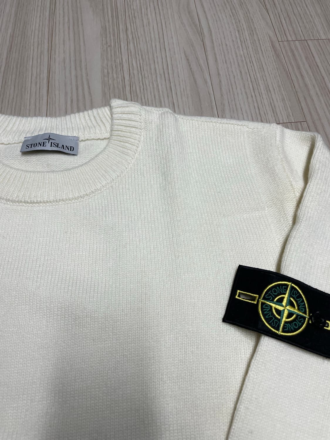 [새상품] 스톤아일랜드 램스울 리브 라운드 니트  상품이미지4