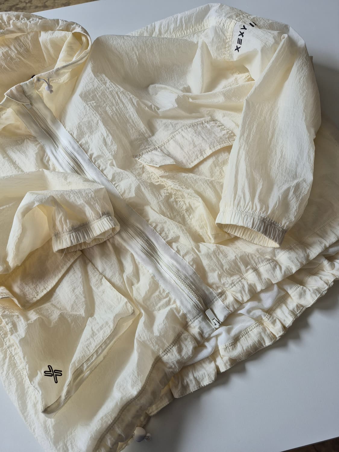 젝시믹스 아이보리 바람막이 후드 집업 상품이미지6