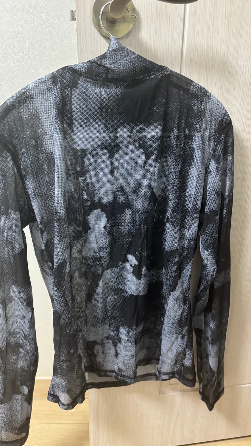 argue culture 아규컬쳐 씨스루 티 상품이미지2