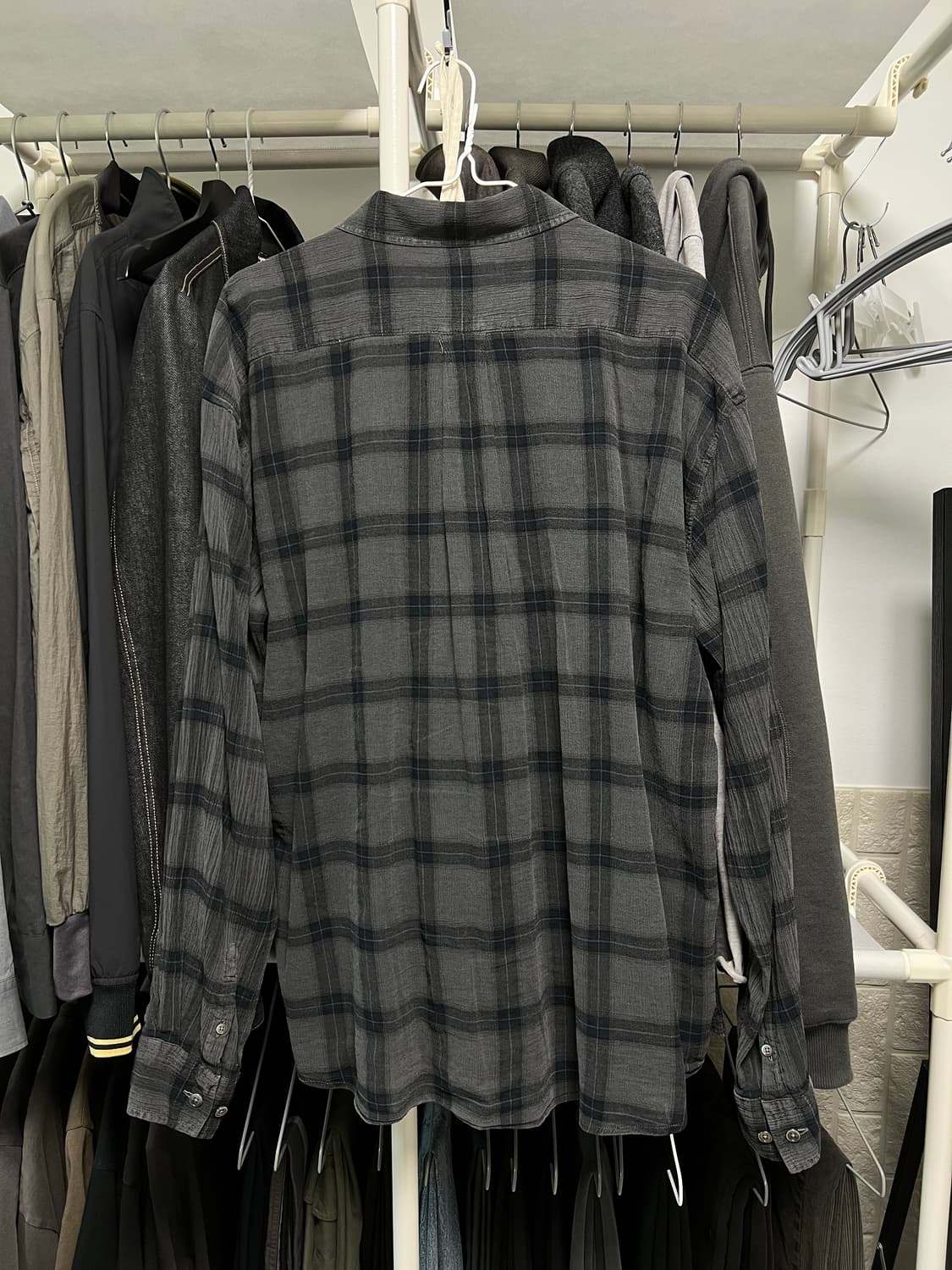 [3] 해칭룸 클래식 셔츠 오버다이드 체크 차콜 상품이미지2