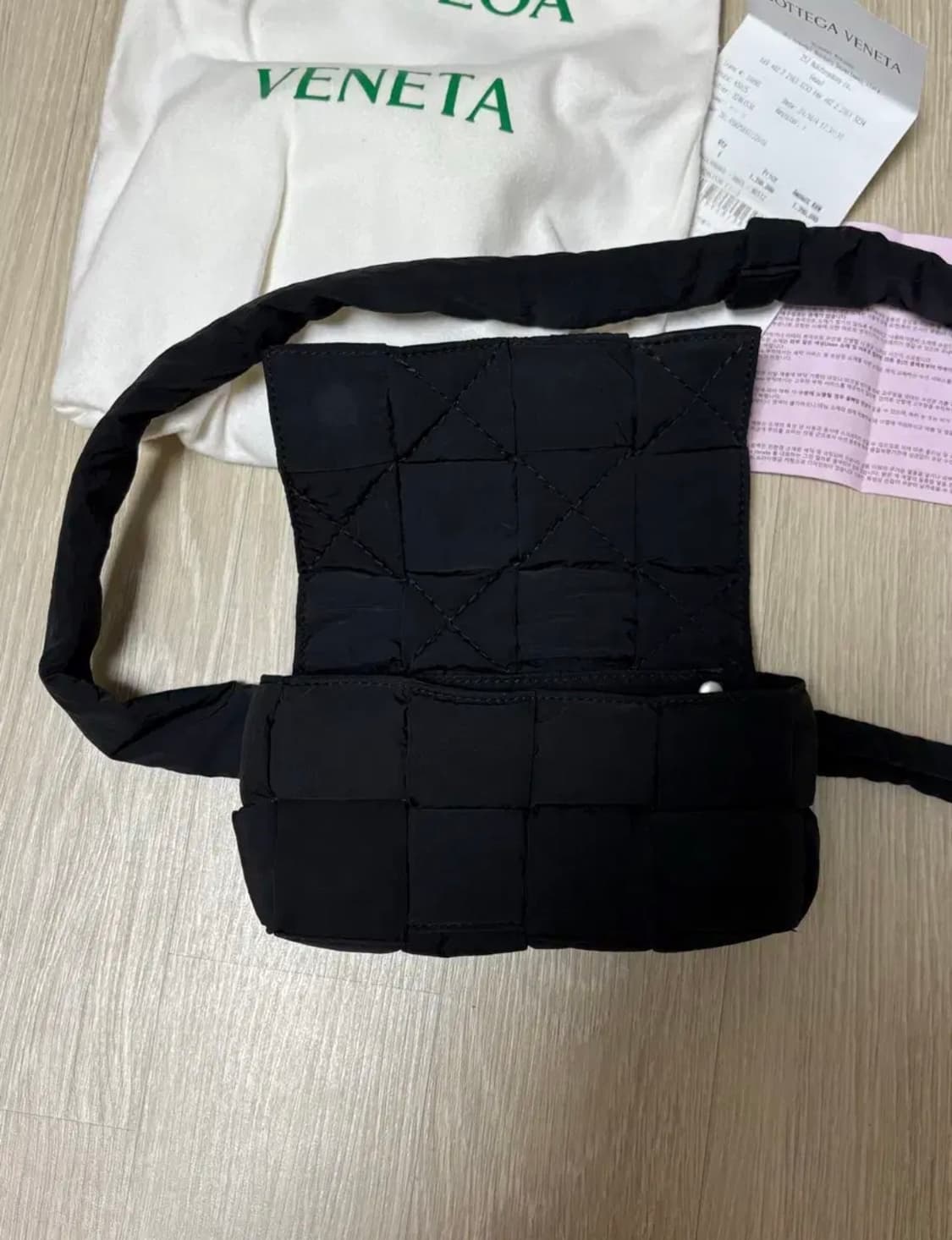 보테가 베네타 패딩 카세트 벨트백 상품이미지2