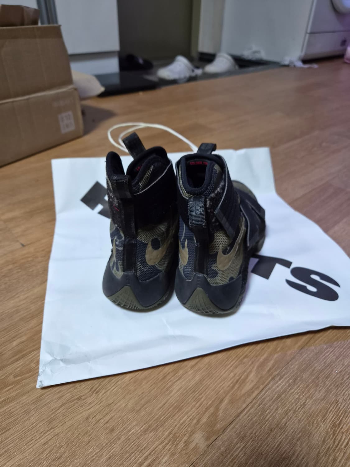 나이키 르브론 줌 솔저 10 SFG 카모 상품이미지3