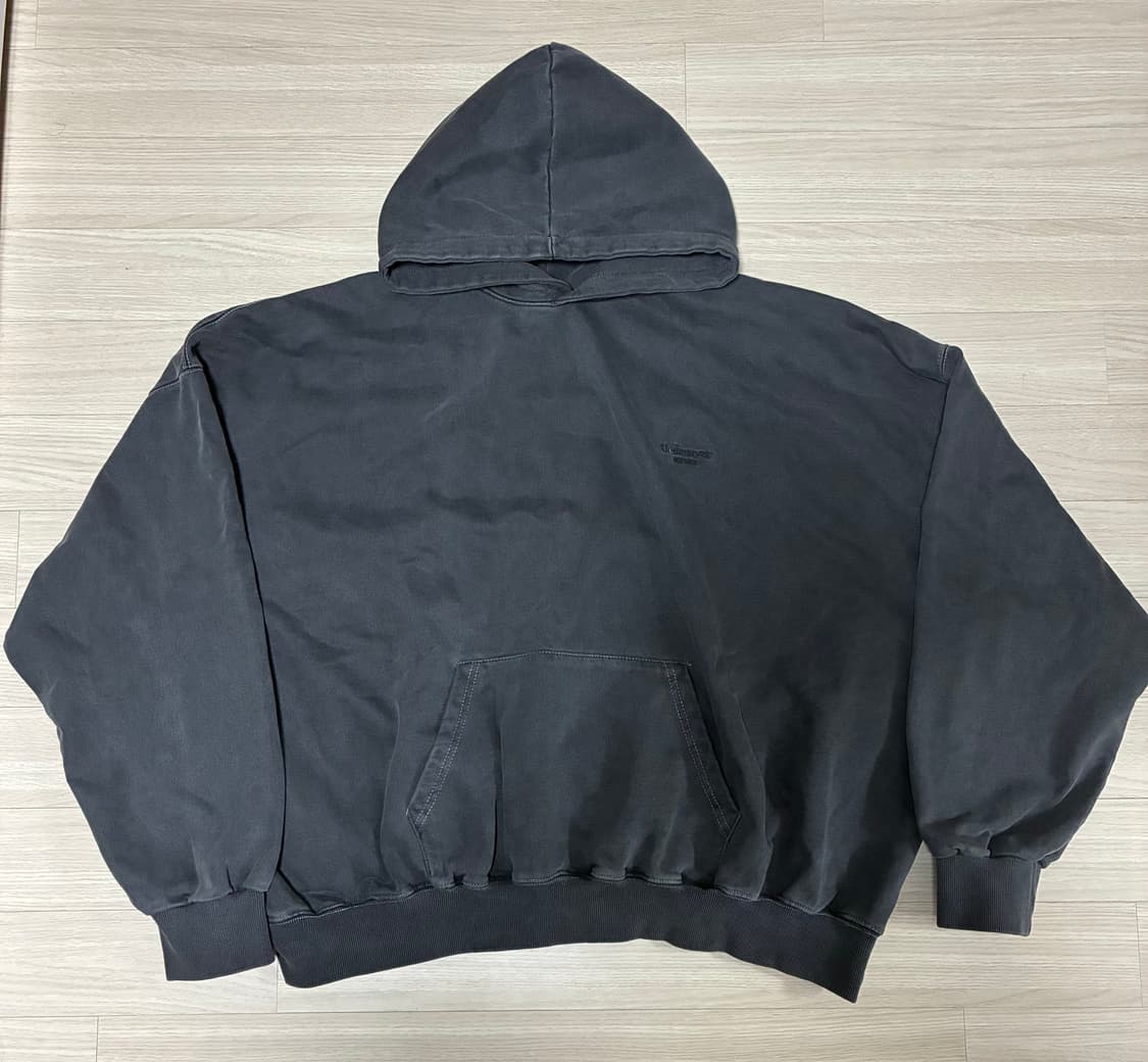 언더마이카 무안티 피그먼트 그레이 후드 상품이미지2