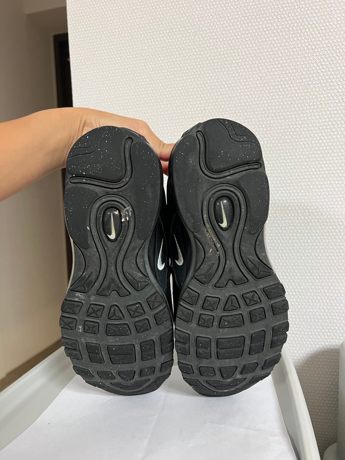 나이키 에어맥스 97 올블랙 235 상품이미지4