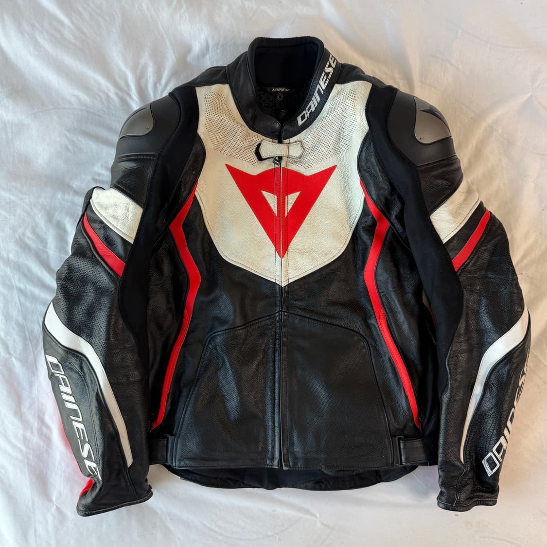 다이네즈 아브로4 가죽자켓 52사이즈 상품이미지1