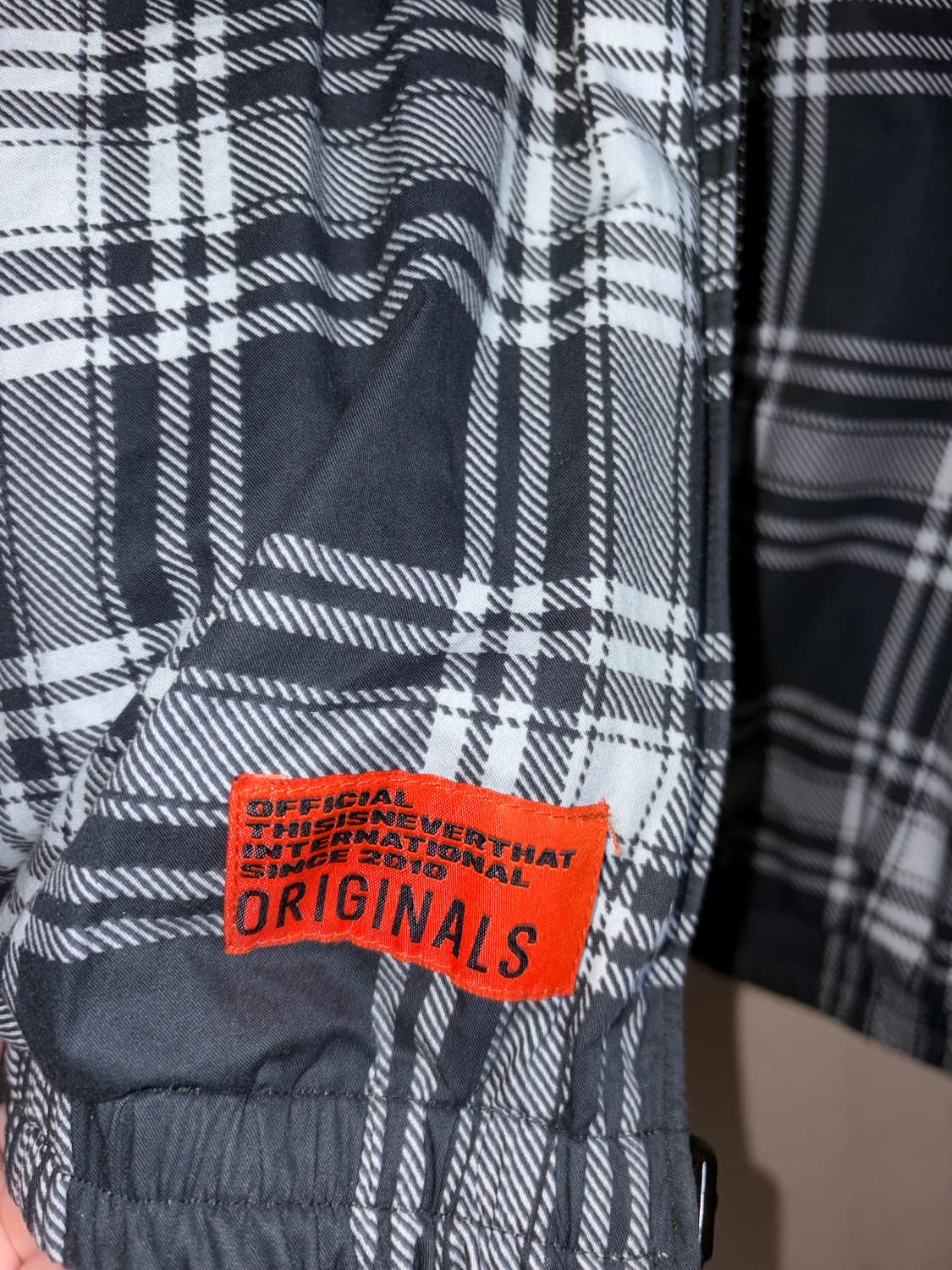 디스이즈네버댓 리버시블 팀 자켓 상품이미지5