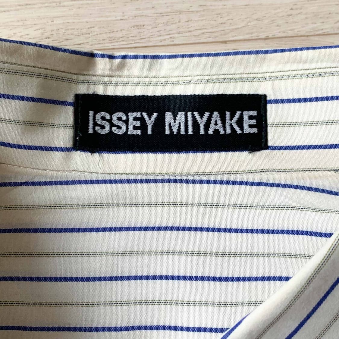 이세이 미야케 원 포켓 스트라이프 셔츠 상품이미지3