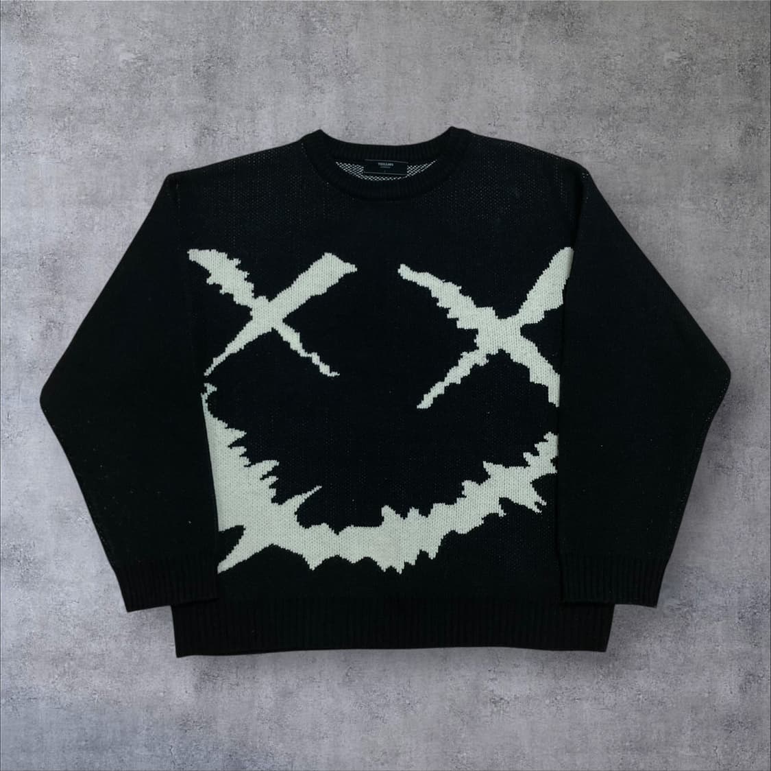 트릴리온 XX스마일 빅로고 블랙 니트 상품이미지1