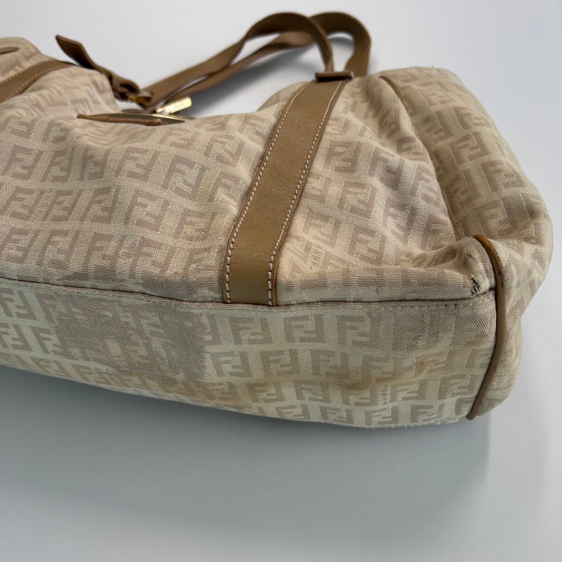 펜디 FF쥬카 토트백 상품이미지4