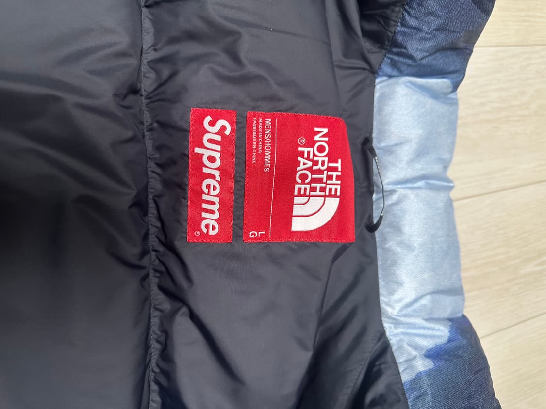 슈프림X노스페이스 블리치드 데님 프린트 눕시 자켓 인디고 21FW 상품이미지2