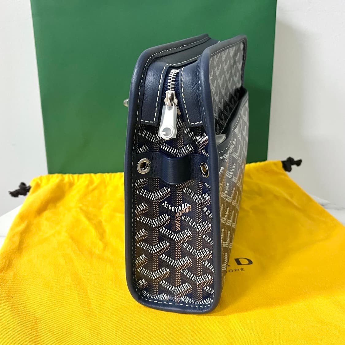 [미사용 새상품] 고야드 쥬방스 MM 네이비 클러치 백 가방 상품이미지7