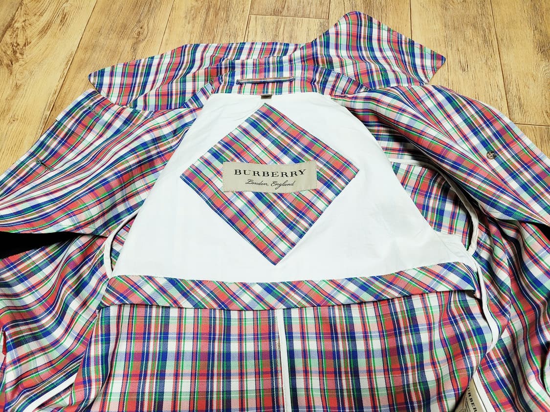 버버리(Burberry) 마이크로체크 실크블렌드 카코트 55-66 상품이미지8