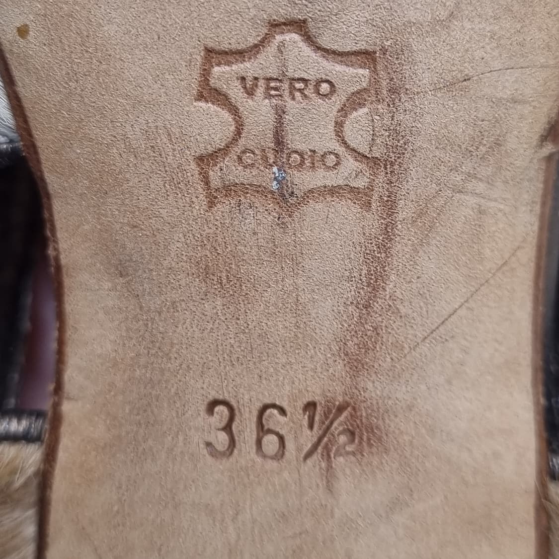 마놀로 블라닉 여성 뮬 슬리퍼 235  굽8 상품이미지6