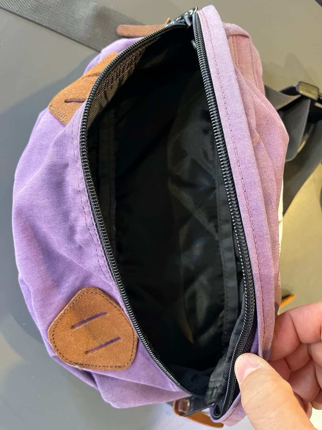 그레고리 구형 로고 웨이스트백 상품이미지4