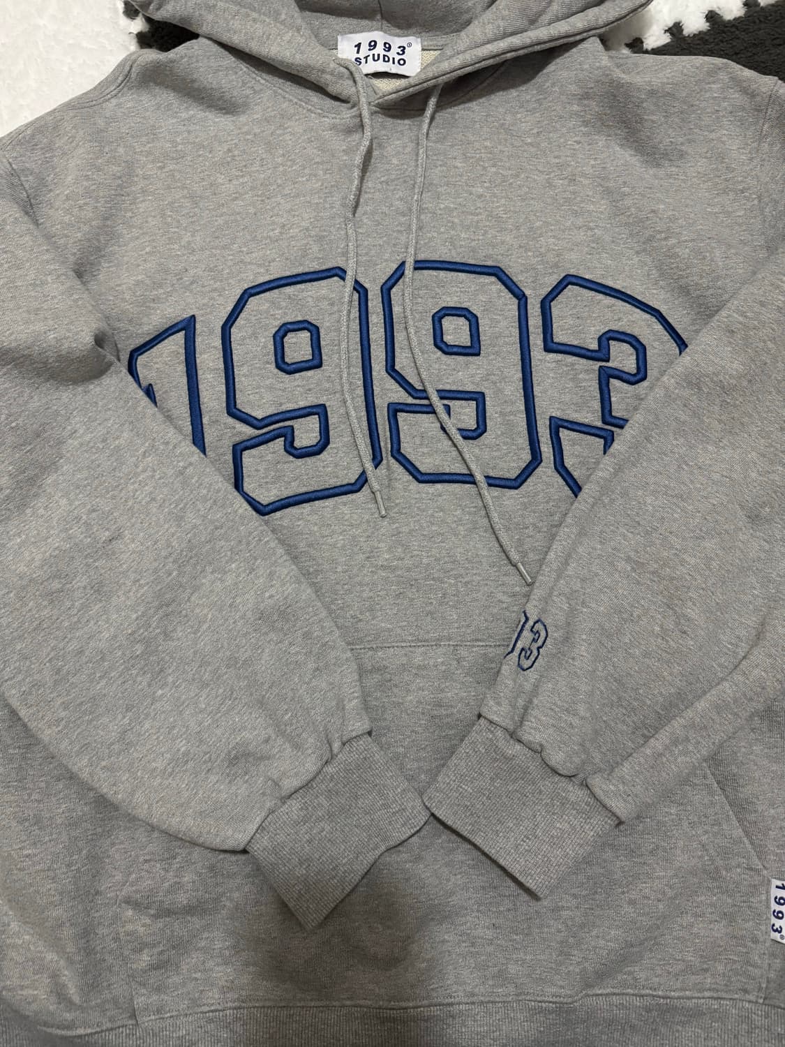 1993 스튜디오 후드티 판매 상품이미지3