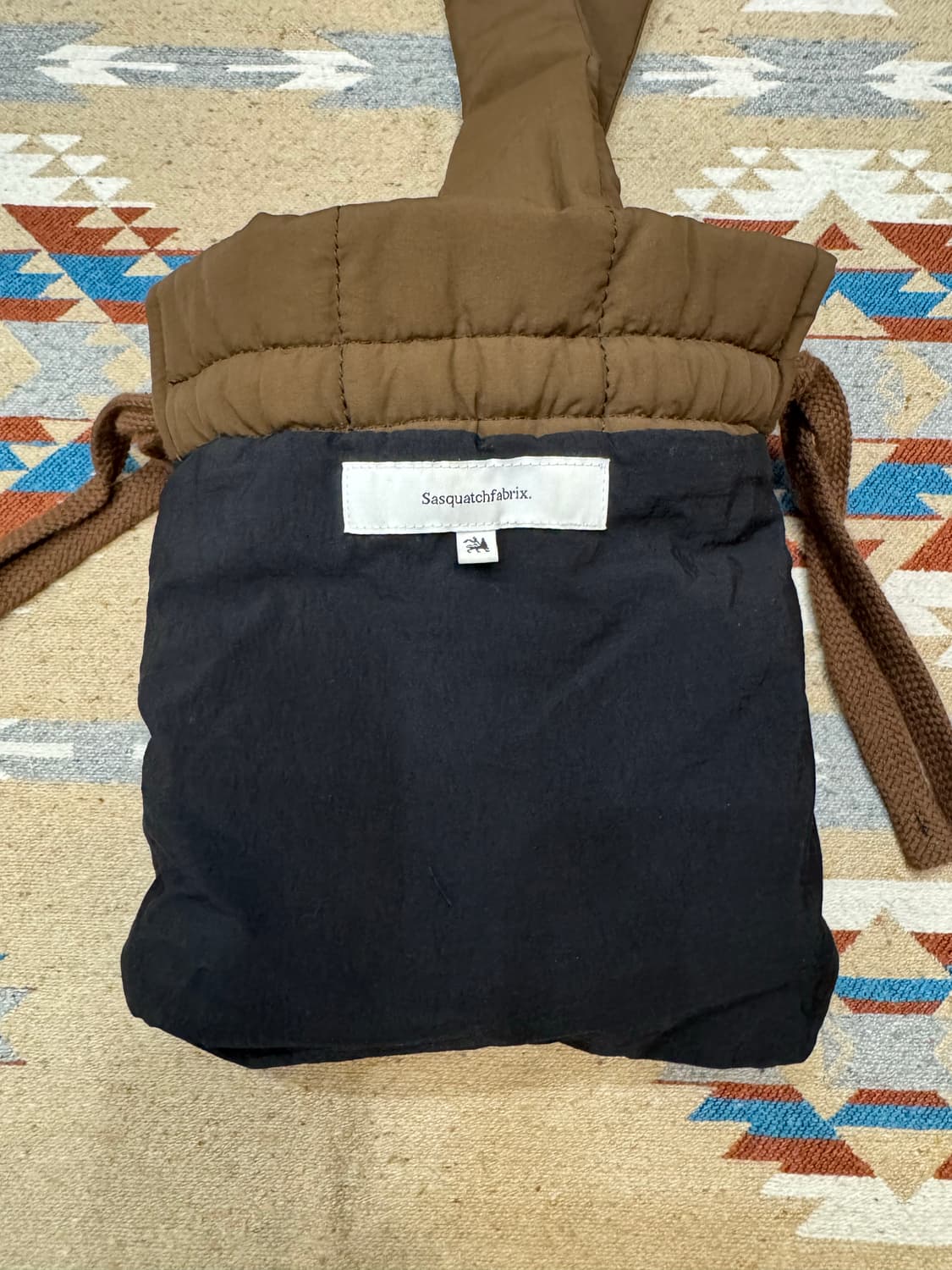 [OS] 사스콰치패블릭스 knot bag 브라운 상품이미지9