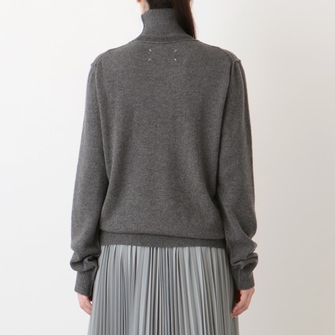 메종 마르지엘라 여성 그레이 캐시미어 터틀넥니트 85% 상품이미지6