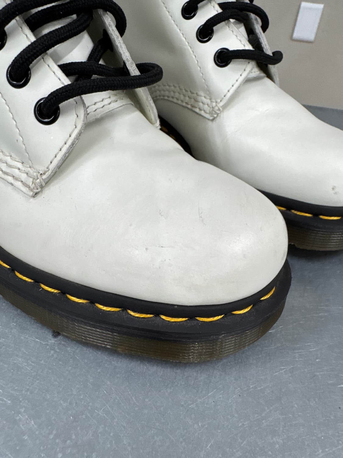 닥터마틴 1460 화이트 UK4 상품이미지7