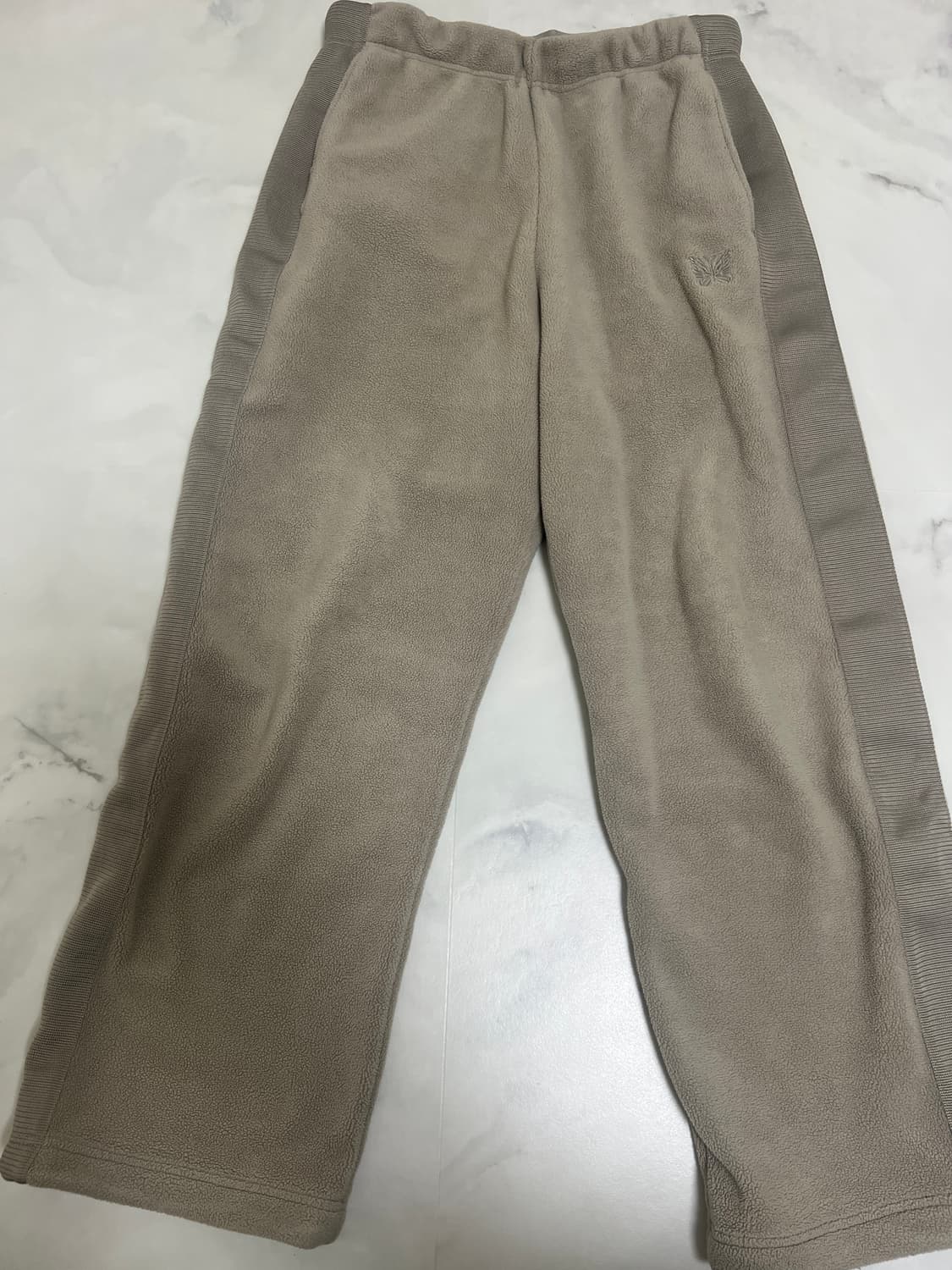 유니클로 니들스 콜라보 플리스 와이드팬츠 베이지 / 상태좋음 / 1회세탁 상품이미지1