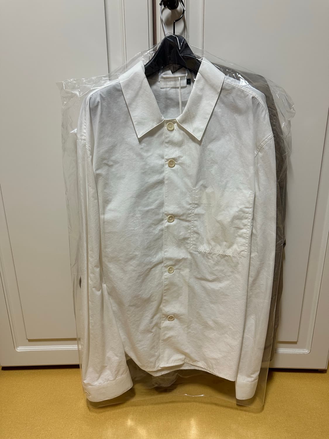 (새상품) 아모멘토 코튼 나일론 포켓셔츠 화이트 M 상품이미지1