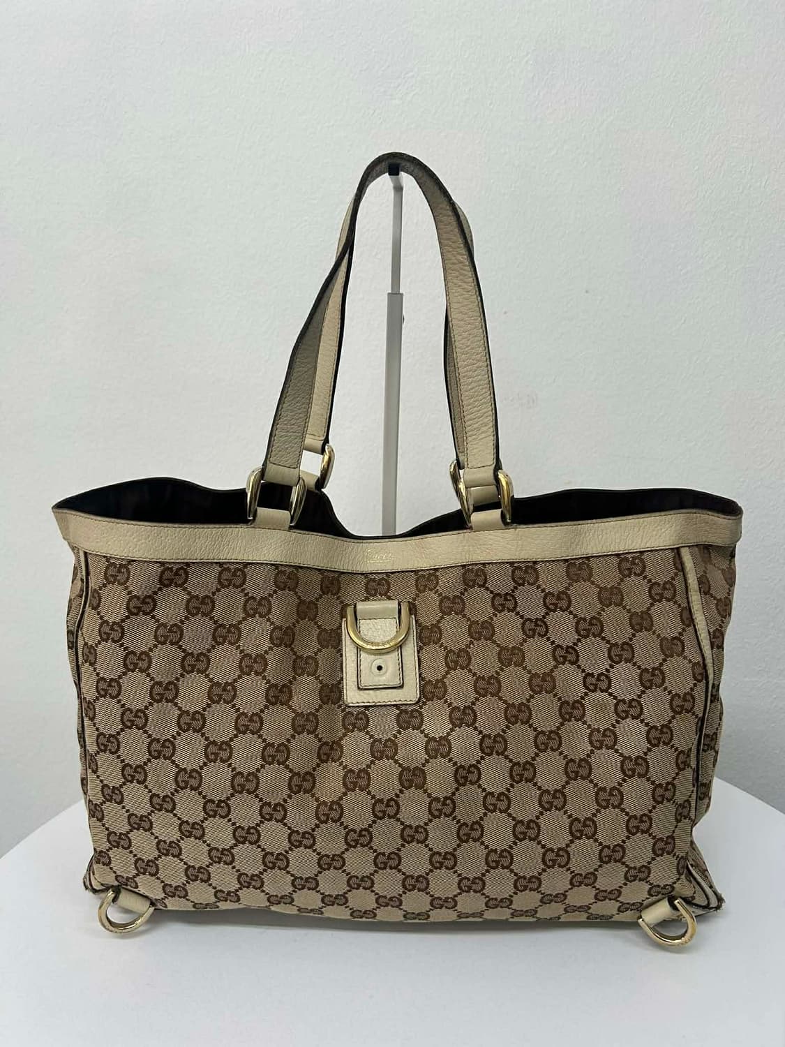 구찌 GG캔버스 쇼퍼 토트백 상품이미지1